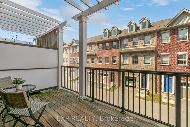 12 Oxfordshire Lane, Condo with 3 bedrooms, 4 bathrooms and 1 parking in Kitchener ON | Image 16