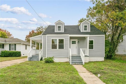 924 Ivy Ave, Newport News, VA, 23607-6311 | Card Image