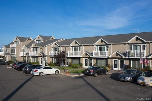 d218-60 Front St, East Rockaway, NY, 11518-2090 | Card Image