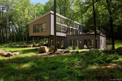 252 Swamp Pond Rd, Narrowsburg, NY, 12764-5125 | Card Image