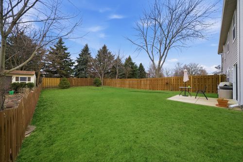 541 Heritage Dr, Oswego, IL, 60543-8685 | Card Image