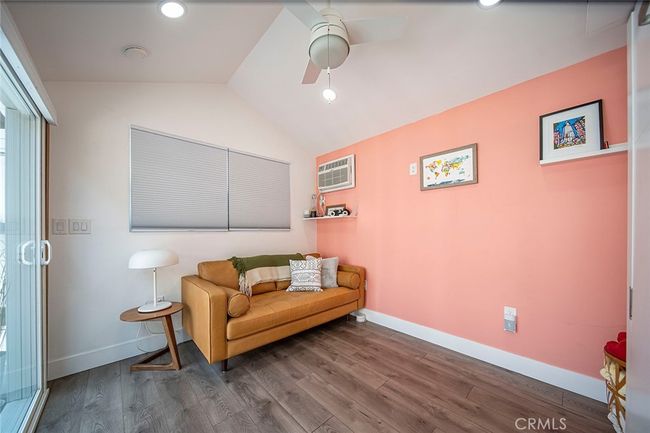 4218 E 3 Rd St, House other with 2 bedrooms, 1 bathrooms and 1 parking in Long Beach CA | Image 30