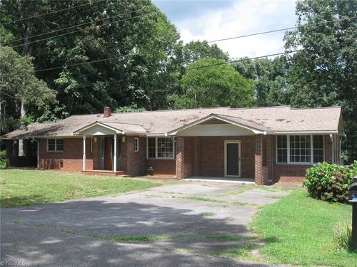 167 Birch St, Wilkesboro, NC, 28697-8475 | Card Image