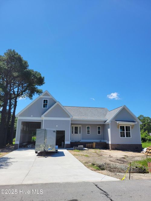 2886 Fox Run Cir, Kinston, NC, 28504-7549 | Card Image
