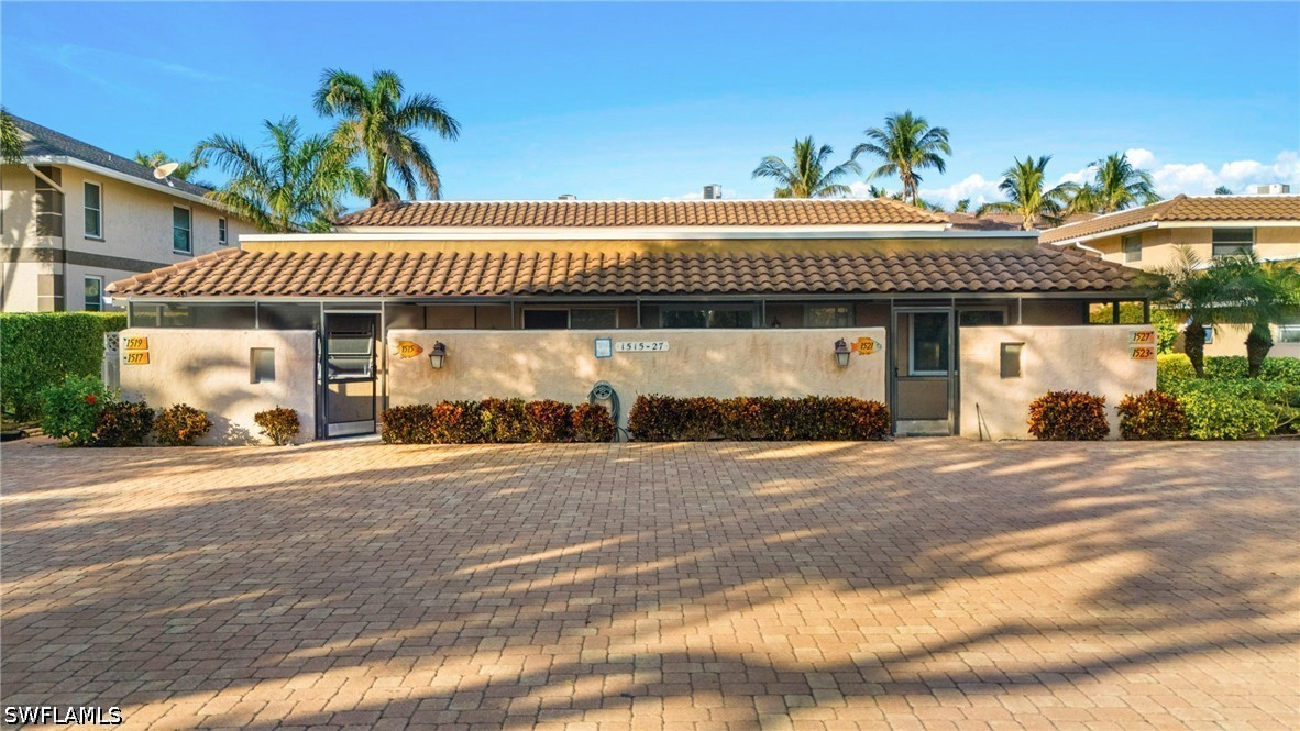 Residential in Naples