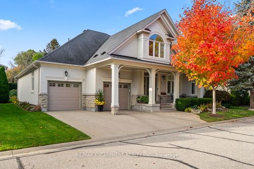 762 Hidden Grove Lane, Mississauga, ON, L5H4L3 | Card Image