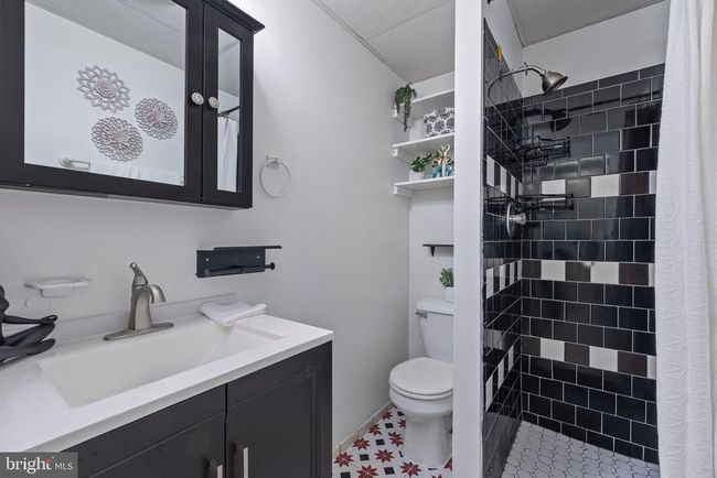 9821 Singleton Dr, House other with 5 bedrooms, 4 bathrooms and null parking in BETHESDA MD | Image 37