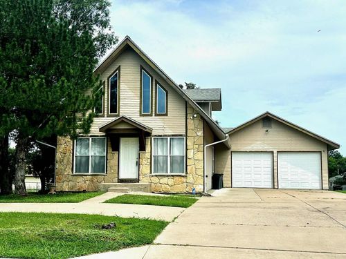 1318 Hillside Dr, Winfield, KS, 67156-8508 | Card Image