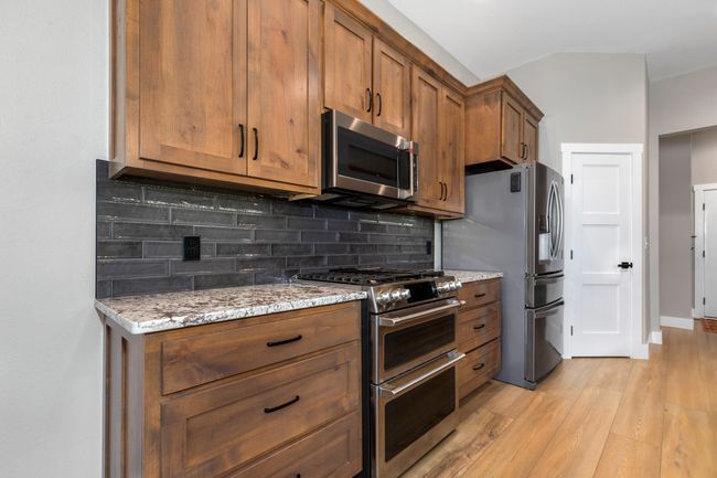 Kitchen | Image 11
