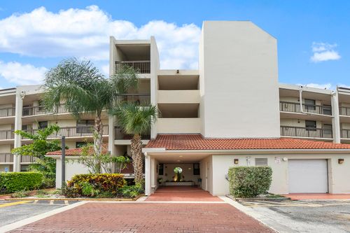 403-116 Lake Emerald Dr, Oakland Park, FL, 33309-6258 | Card Image