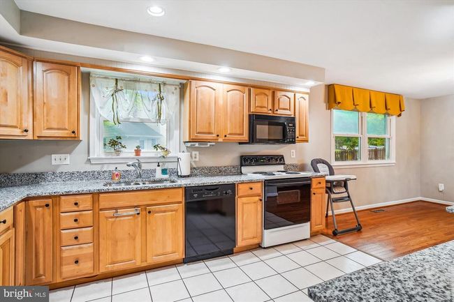18704 Bloomfield Rd, House other with 4 bedrooms, 3 bathrooms and null parking in OLNEY MD | Image 5
