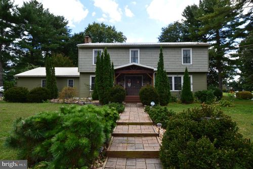 100 Brookfield Dr, DOVER, DE, 19901-6402 | Card Image