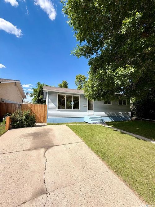 214 Fisher Cres, Saskatoon, SK, S7L5C9 | Card Image