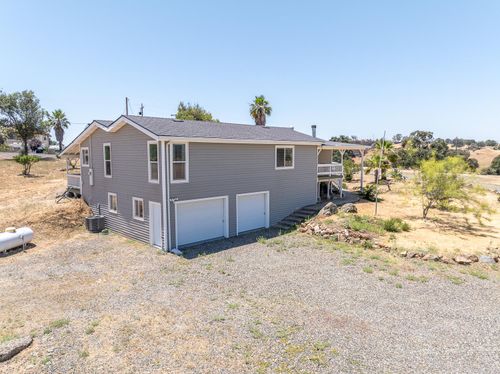 9570 Banderilla Dr, La Grange, CA, 95329-8631 | Card Image