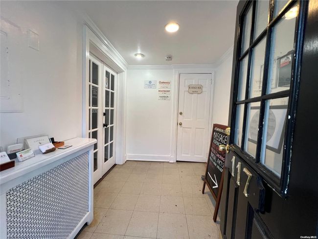 1st Floor Entry/Mail Area | Image 4