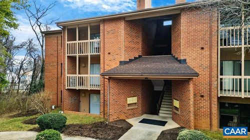 3-143 Green Turtle Ln, CHARLOTTESVILLE, VA, 22901 | Card Image