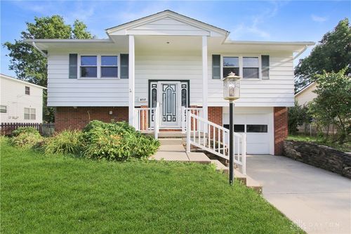 6717 Red Coach Lane, Reynoldsburg, OH, 43068 | Card Image