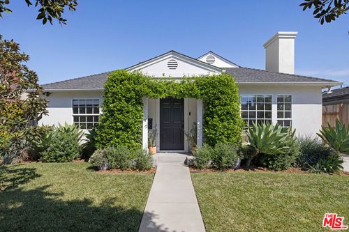 3712 S Muirfield Rd, Los Angeles, CA, 90004 | Card Image