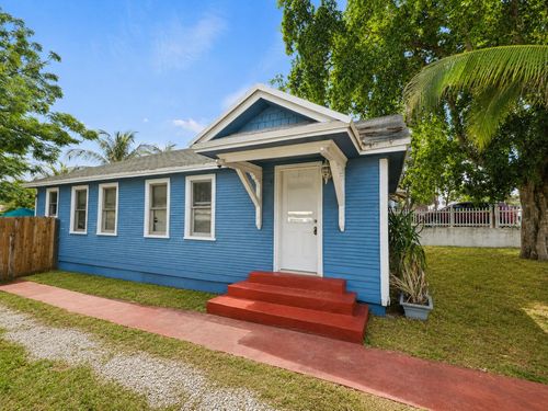 1736 7th Ave N, Lake Worth Beach, FL, 33460-2406 | Card Image