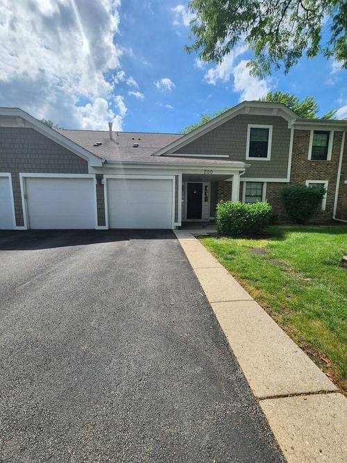 a2-220 Hawthorne Ct, Schaumburg, IL, 60193-2031 | Card Image