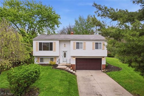 6638 Deer Ct, Bedford Heights, OH, 44146-4867 | Card Image