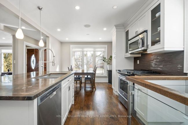 569 Arbor Rd, House other with 5 bedrooms, 4 bathrooms and 4 parking in Mississauga ON | Image 11