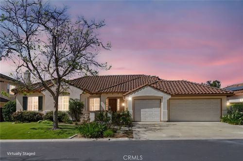 721 Highland Park, Fallbrook, CA, 92028-4492 | Card Image