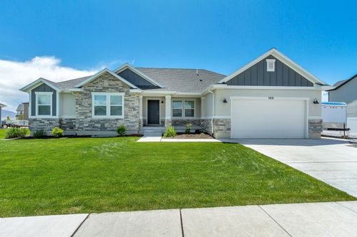 188 E Bruin Dr, Eagle Mountain, UT, 84005-5428 | Card Image