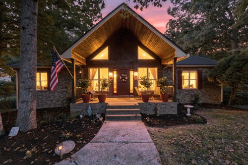 1003 Red Oak Dr, Greenbrier, TN, 37073-4661 | Card Image
