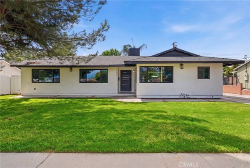 9651 Comanche Ave, Chatsworth, CA, 91311-5406 | Card Image