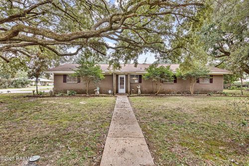 314 Demoncherveaux Blvd, Ville Platte, LA, 70586-5706 | Card Image