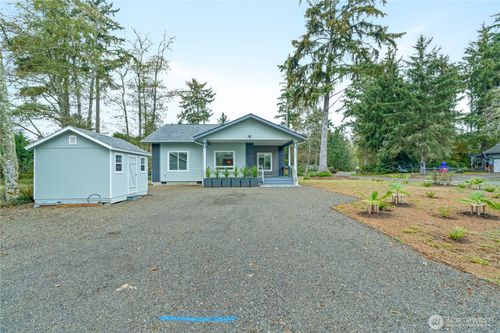 795 Wakina Loop Se, Ocean Shores, WA, 98569-9646 | Card Image