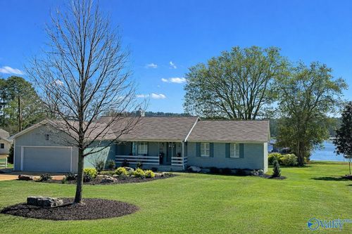 3713 Meadow Wood Cir, Guntersville, AL, 35976-2855 | Card Image