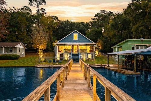 1097 Drake Acres Rd, Quincy, FL, 32351-0448 | Card Image