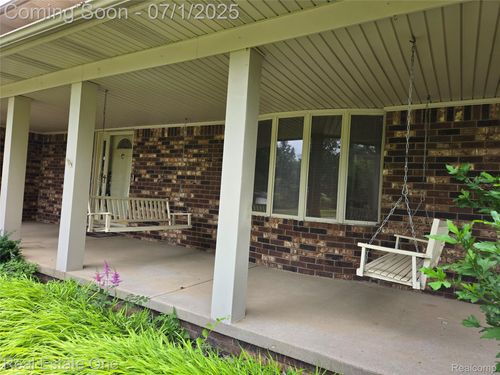6995 Allen Hill Ct, Clarkston, MI, 48348-2801 | Card Image