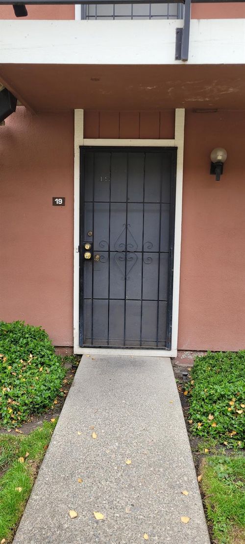 3702 W Benjamin Holt Dr, Stockton, CA, 95219-3362 | Card Image