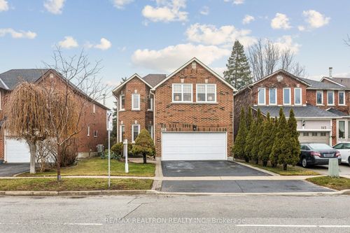 148 Edmund Seager Drive, Vaughan, ON, L4J4S7 | Card Image