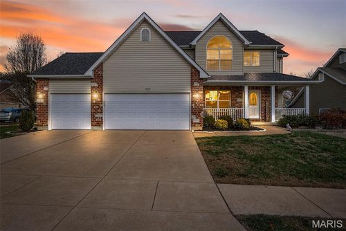 1039 Mystic Valley Ct, Imperial, MO, 63052-3631 | Card Image