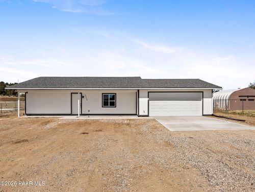 18278 S Frontier Rd, Peeples Valley, AZ, 86332-7613 | Card Image
