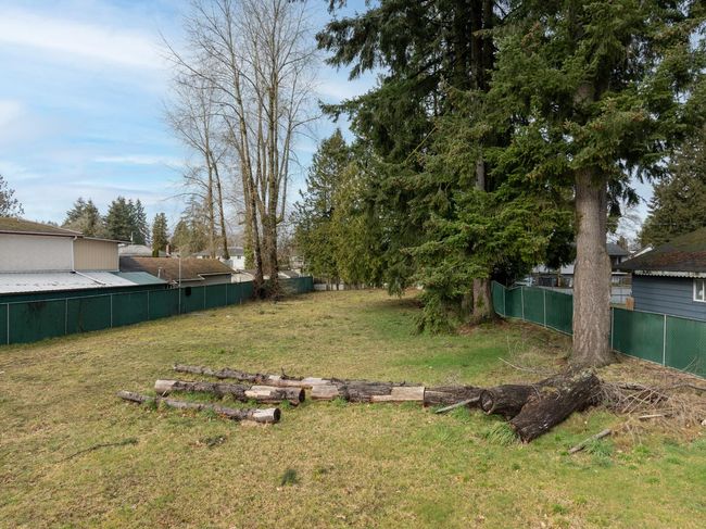 View of yard | Image 6