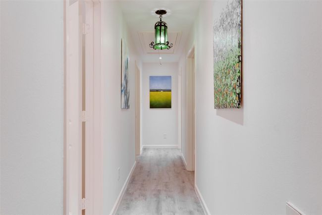 hallway | Image 25