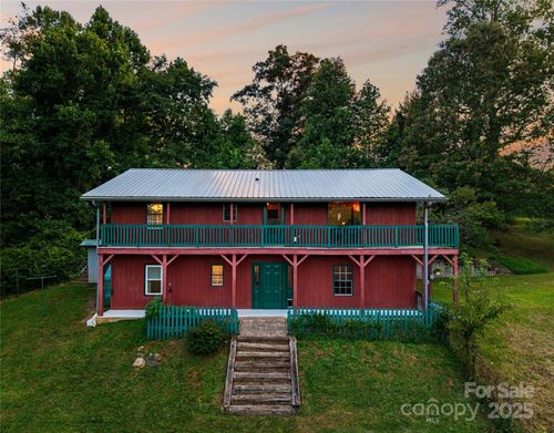2709 Bear Creek Rd, Marshall, NC, 28753-5104 | Card Image