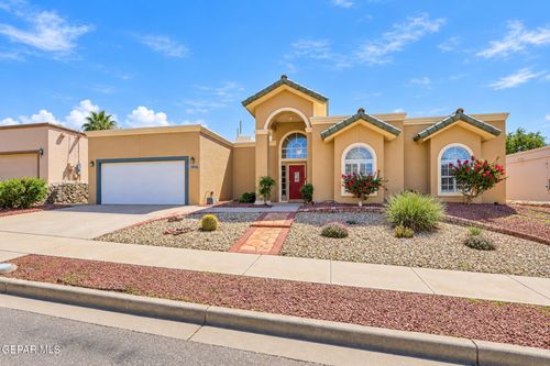 7016 Desert Canyon Dr, El Paso, TX, 79912-7662 | Card Image