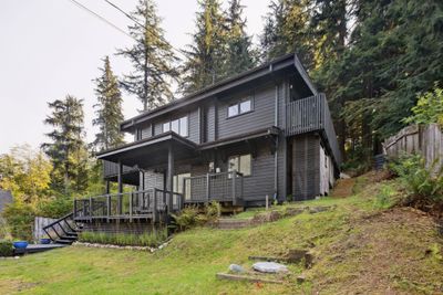 1257 Adams Rd, House other with 4 bedrooms, 2 bathrooms and 2 parking in Bowen Island BC | Image 1