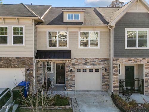 1076 Flagler St, Durham, NC, 27713-8377 | Card Image