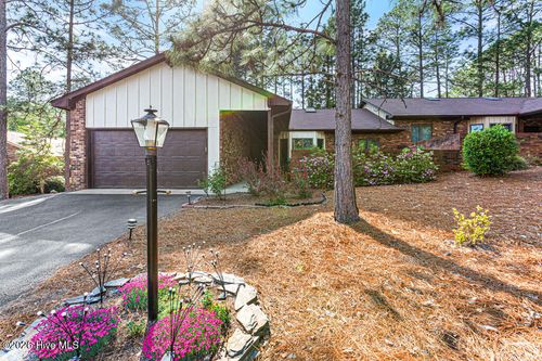 654 Redwood Dr, Southern Pines, NC, 28387-6161 | Card Image