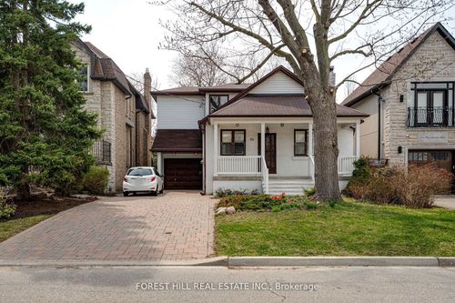 28 Prennan Ave, Etobicoke, ON, M9B4B8 | Card Image