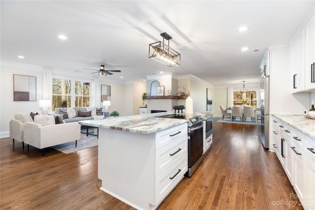 Kitchen | Image 9