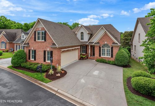 1105 Highgrove Garden Way, Knoxville, TN, 37922-1467 | Card Image