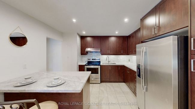 54 - 15 Pebble Byway, Condo with 3 bedrooms, 1 bathrooms and null parking in North York ON | Image 11